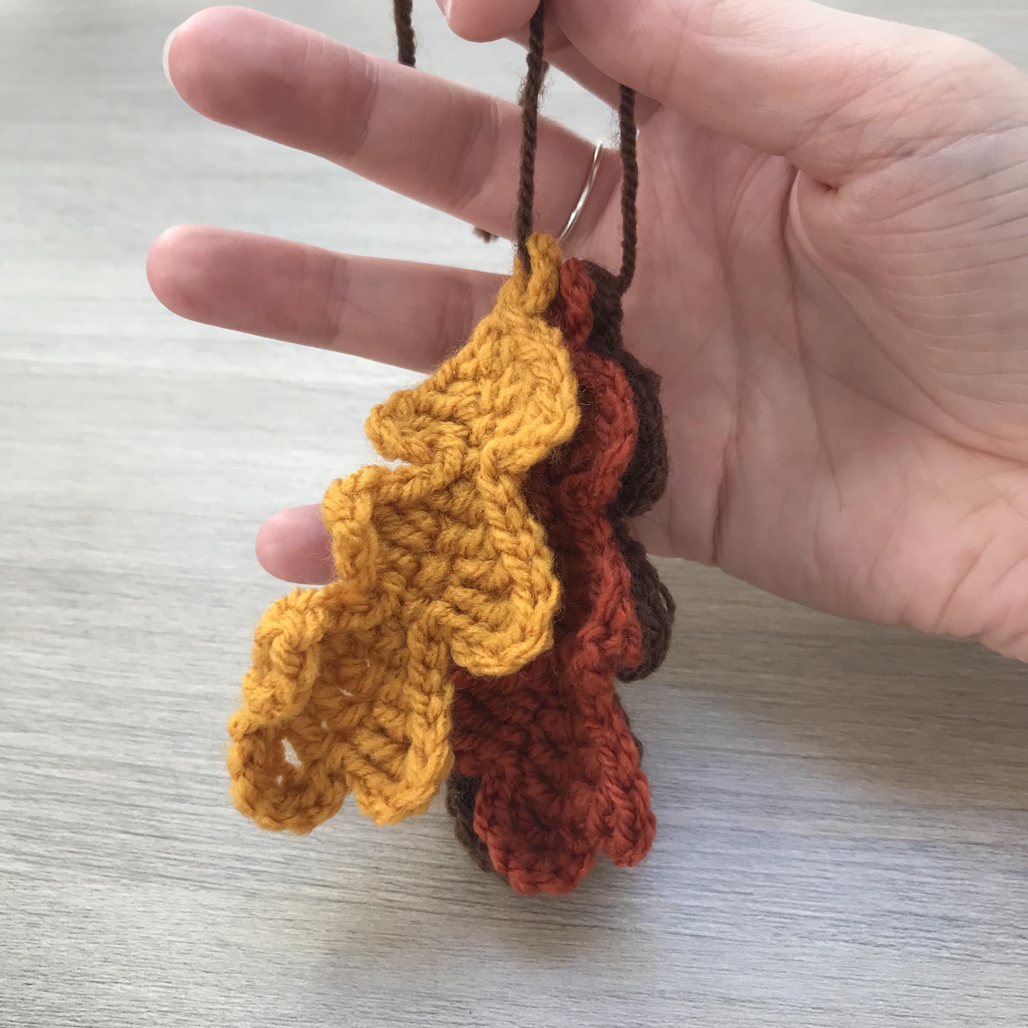 Crochet 3 Oak Leaves Hanging Decoration