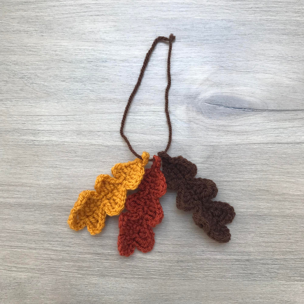 Crochet 3 Oak Leaves Hanging Decoration