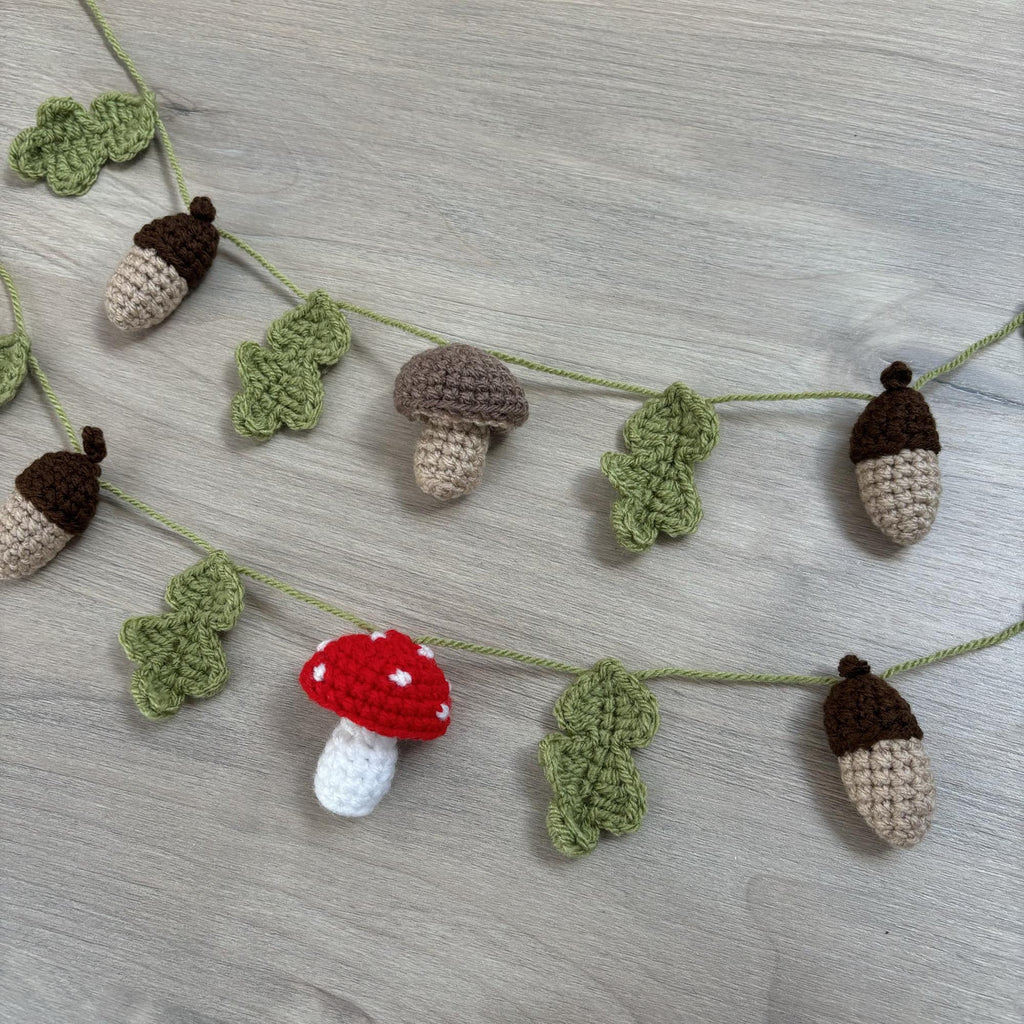 Crochet Acorn, Toadstool and Leaf Bunting