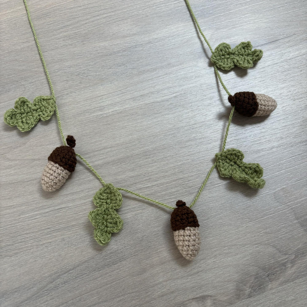 Crochet Acorn and Leaf Bunting