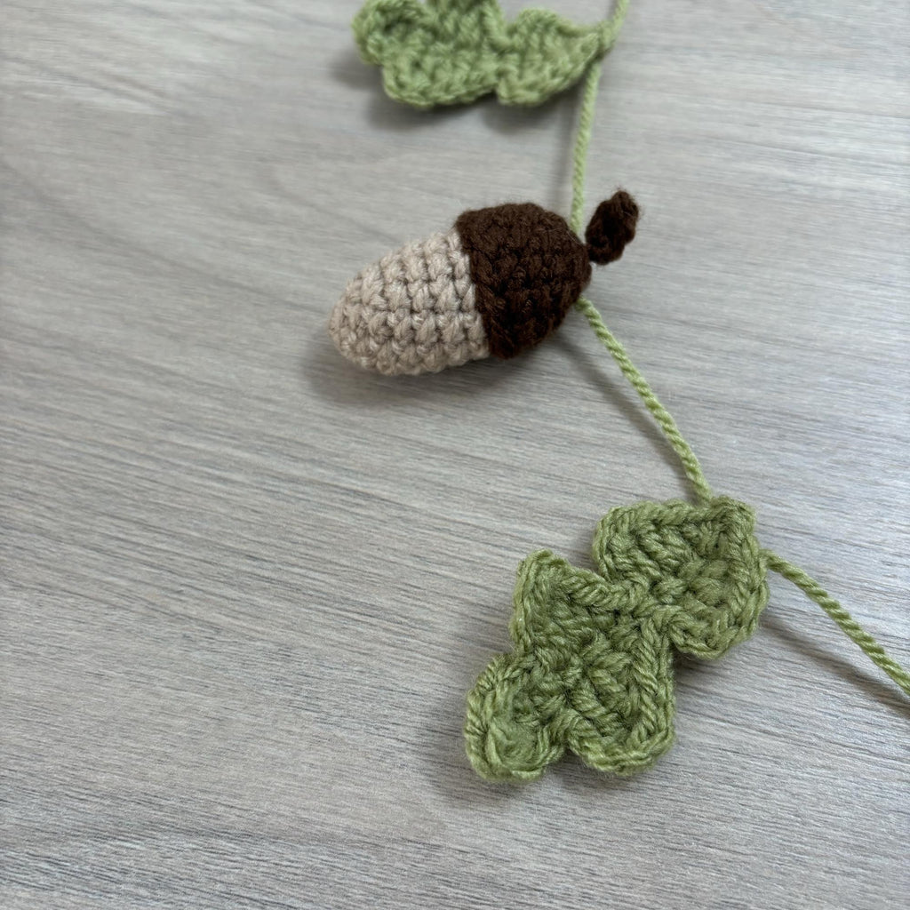 Crochet Acorn and Leaf Bunting