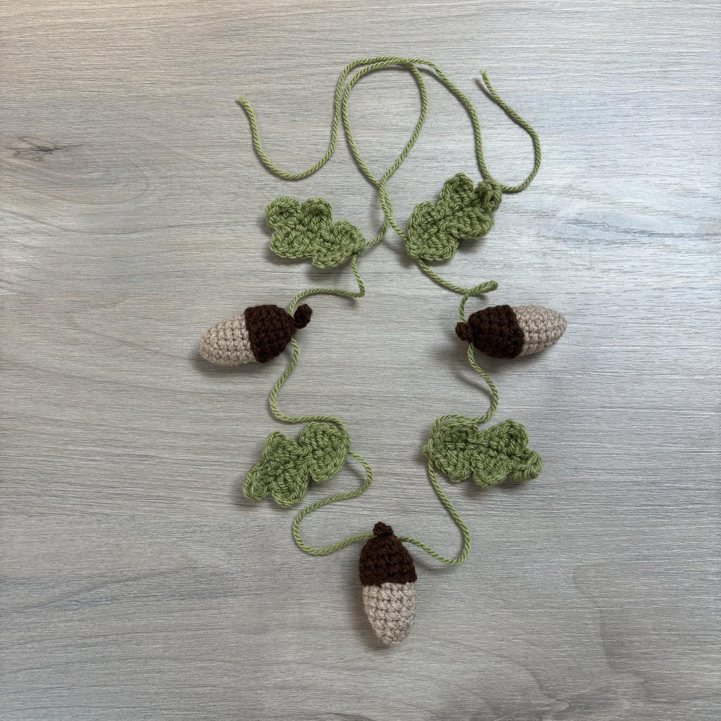 Crochet Acorn and Leaf Bunting