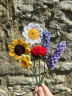 Crochet Faux Daffodil Stems